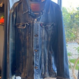 Levis jean jacket
